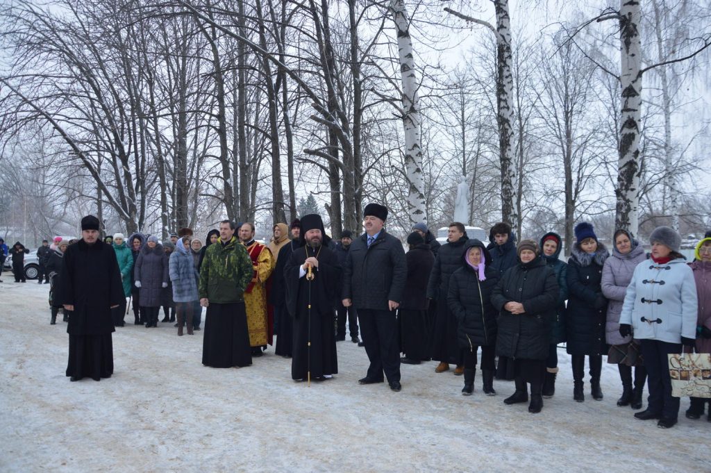 Беленихино белгород. Беленихино Белгородская область Прохоровский район. Храм в Беленихино Белгород. Беленихино Прохоровский район больница. Настоятель Прохоровского района храма.