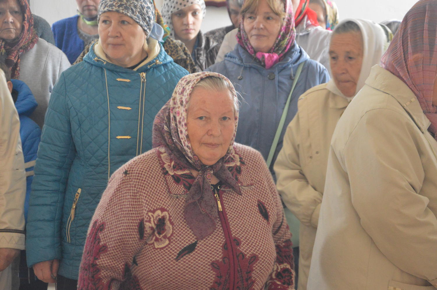 Погода на неделю бобровы дворы. Село Бобровы дворы Губкинский район. Бобровы дворы храм. Бобровы дворы школа. Погода Бобровы дворы.