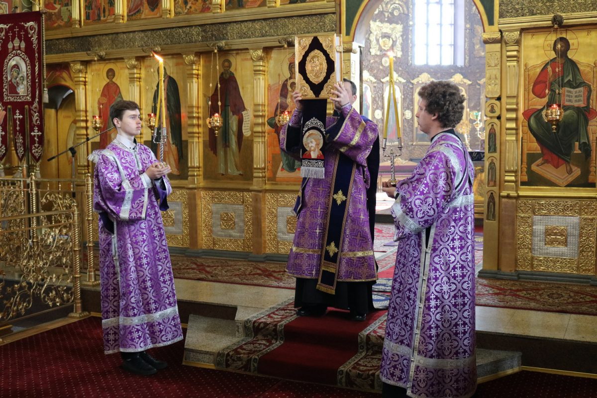 Спасо Преображенский храм Губкин