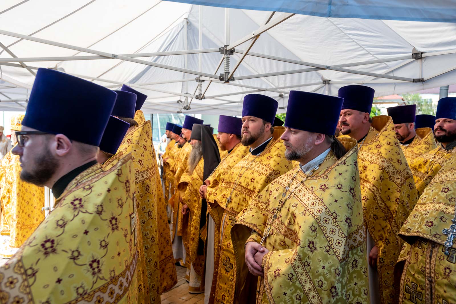 Белгородская митрополия показать внутри