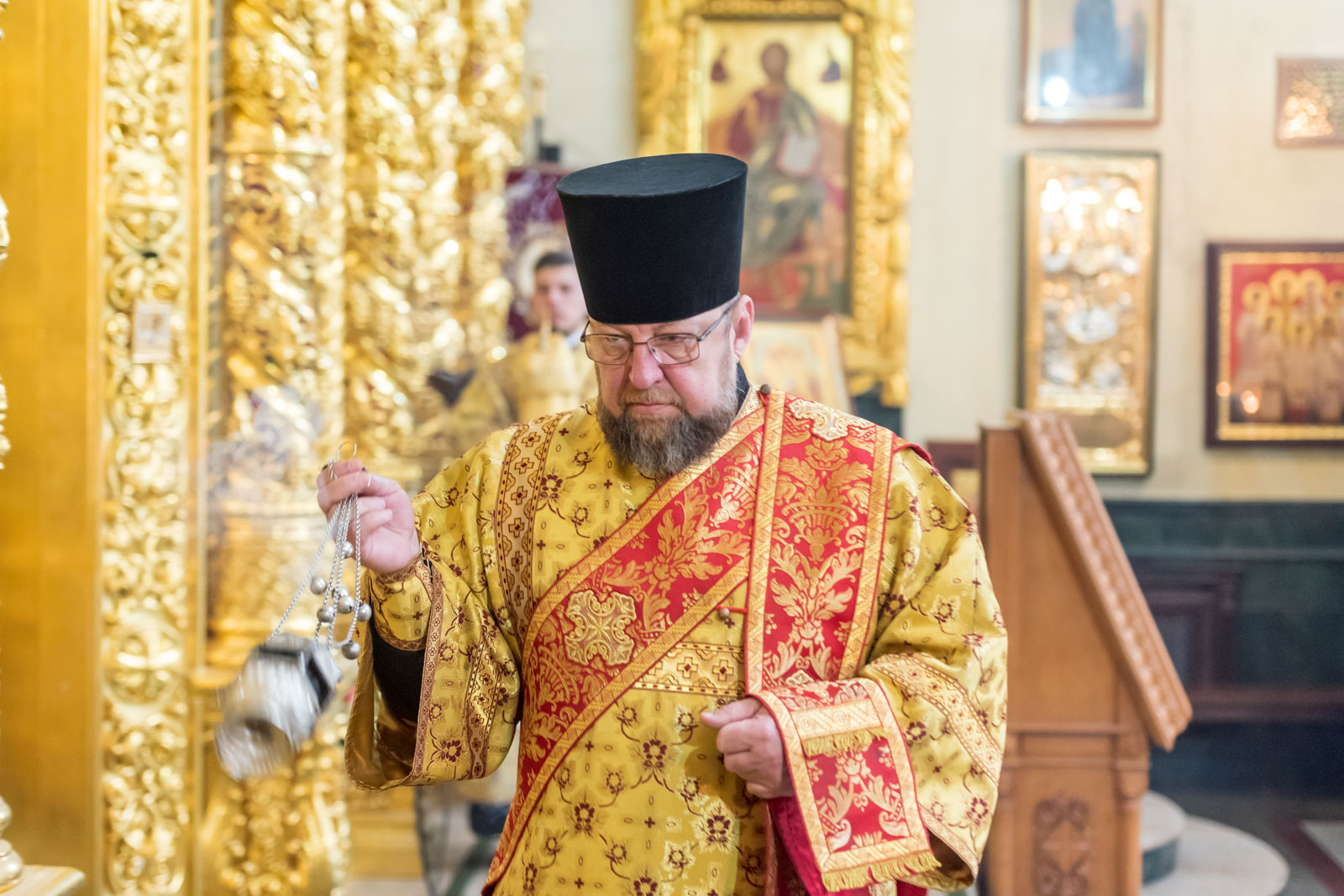 Белгородская митрополия показать внутри