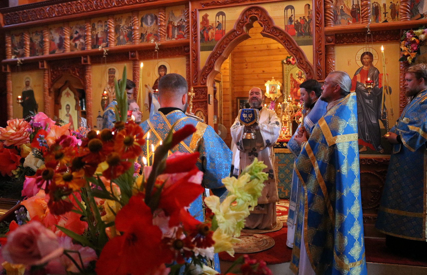 Храм Десногорск всех скорбящих священники