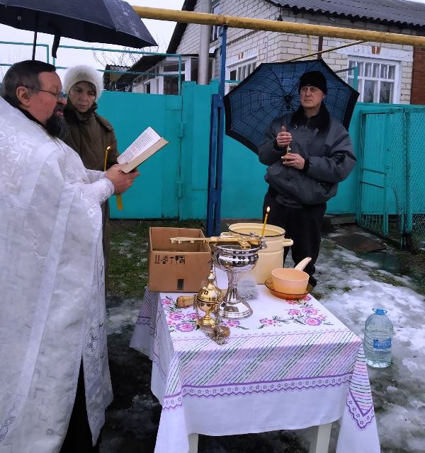 Вода светлый храм